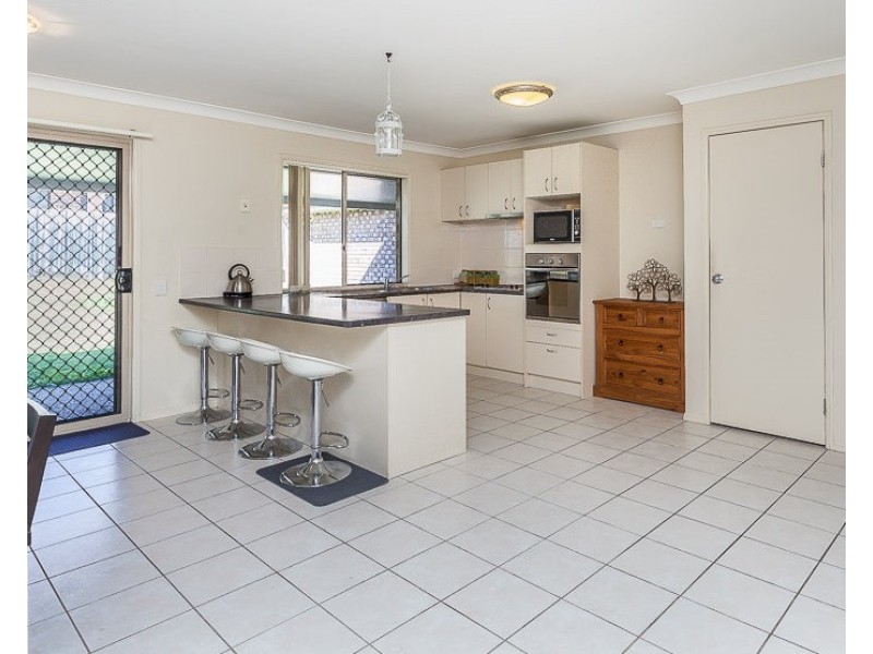 8 Malanda Court, North Lakes QLD 4509