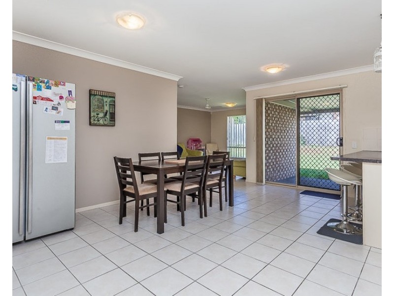 8 Malanda Court, North Lakes QLD 4509