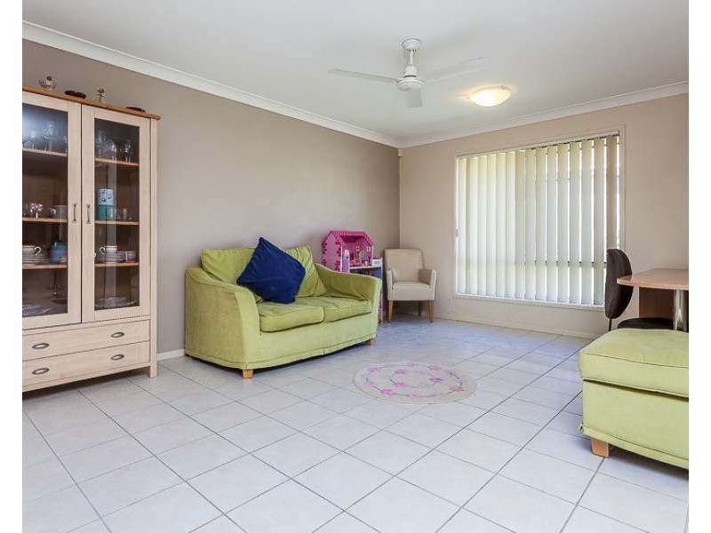 8 Malanda Court, North Lakes QLD 4509