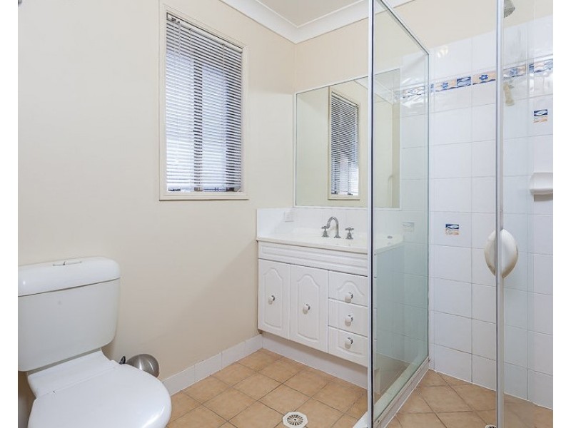 8 Malanda Court, North Lakes QLD 4509
