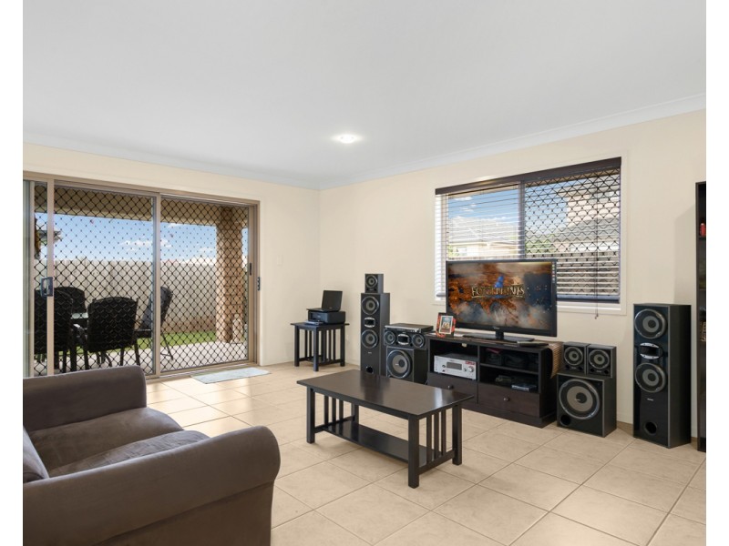 9 Wells Close, North Lakes QLD 4509