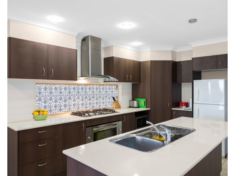 9 Wells Close, North Lakes QLD 4509