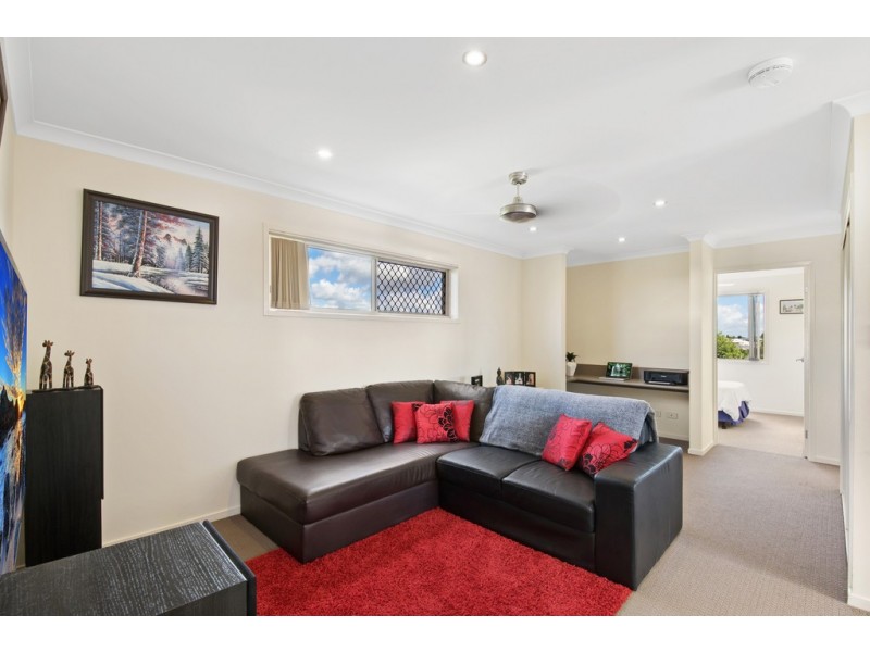 3 Dunes Crescent, North Lakes QLD 4509