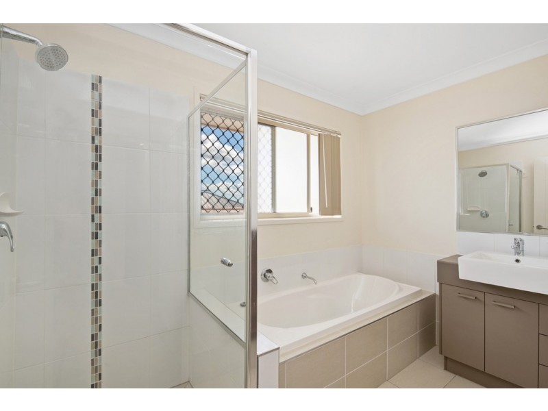 3 Dunes Crescent, North Lakes QLD 4509