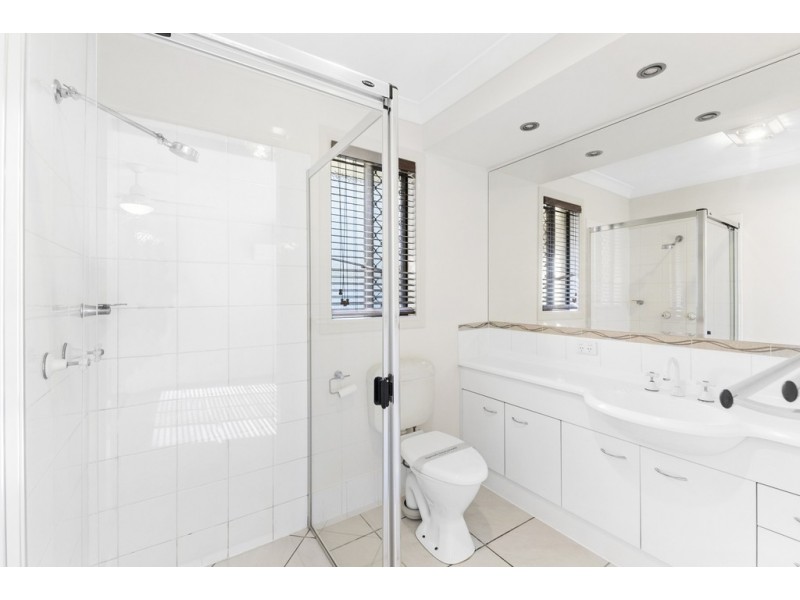 8 Raimondo Court, Dakabin QLD 4503