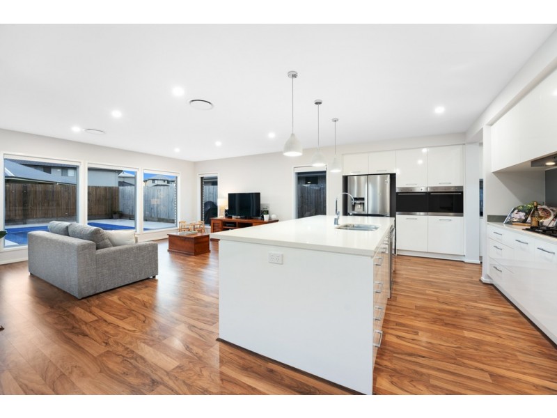 8 Bartley Street, Mango Hill QLD 4509