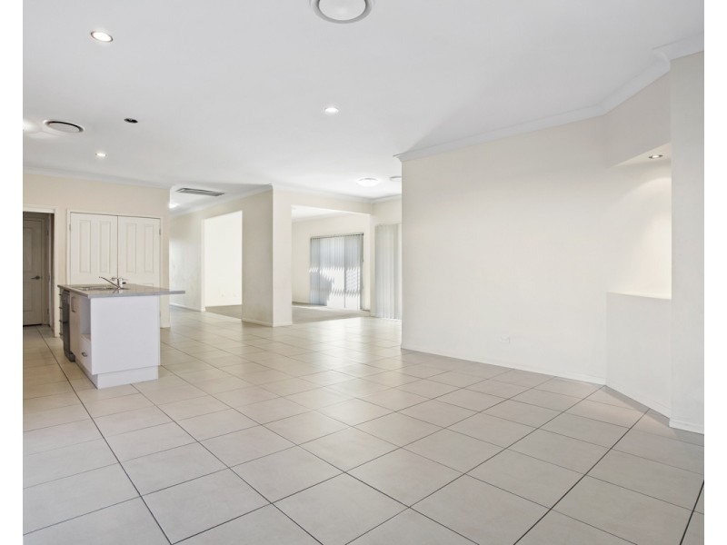 18 Couples Street, North Lakes QLD 4509