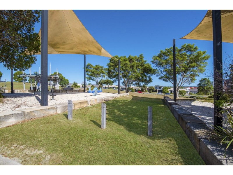 15 Shimao Crescent, North Lakes QLD 4509