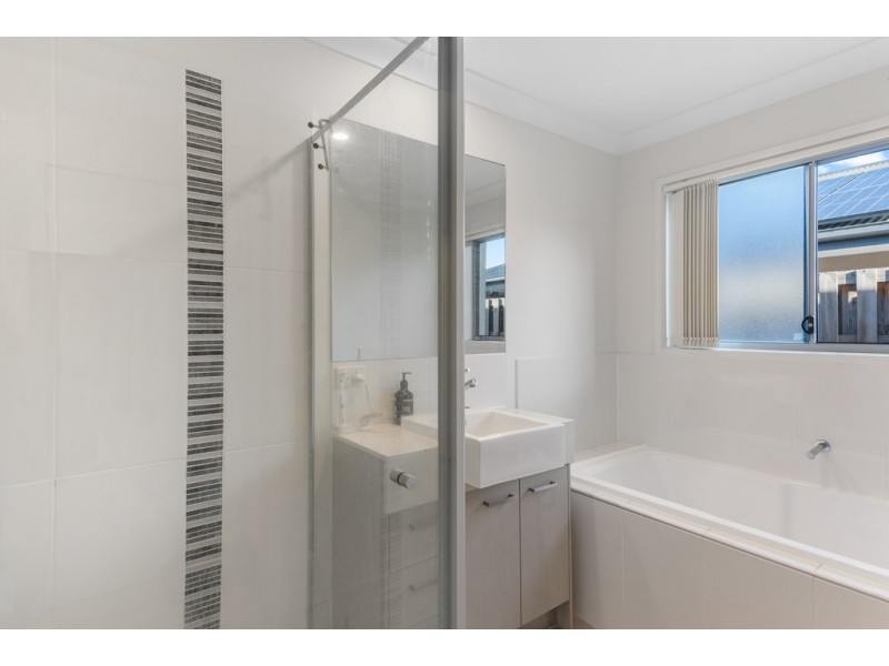 22 Parkhaven Street, Mango Hill QLD 4509