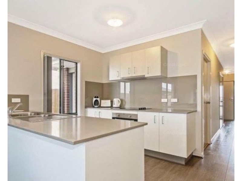 49 Ravensbourne Crescent, North Lakes QLD 4509