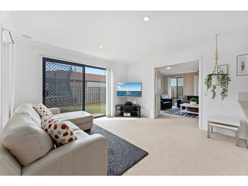 27 Turquoise Crescent, Griffin QLD 4503