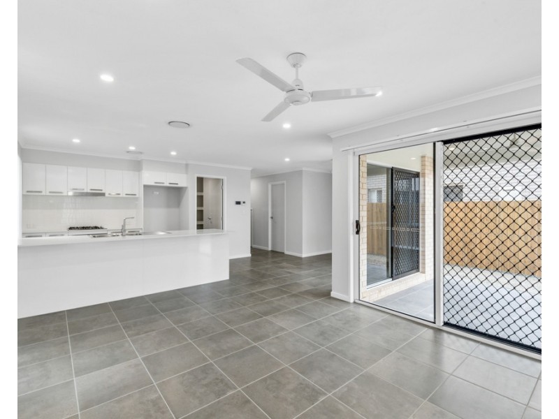 7 Anchor Street, Newport QLD 4020