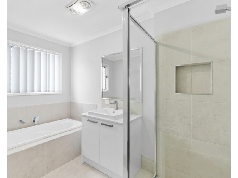 7 Anchor Street, Newport QLD 4020