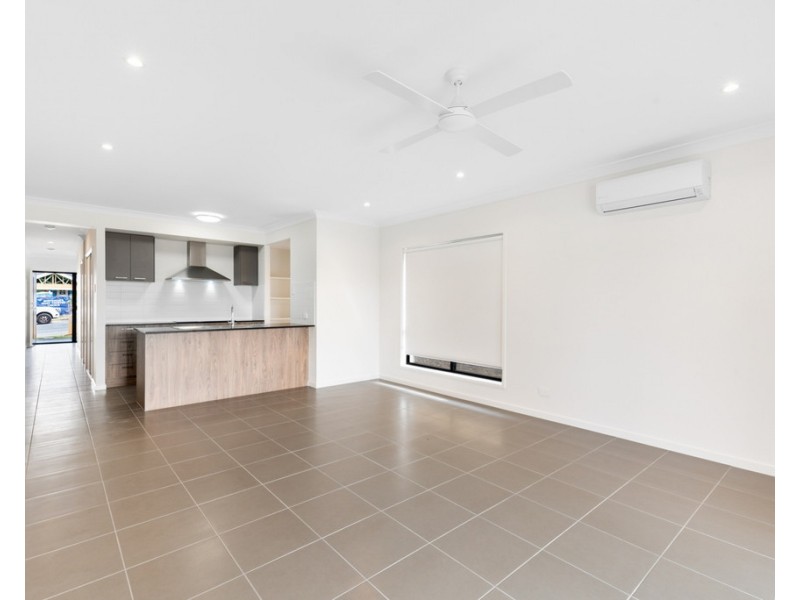 73 Brockman Drive, Upper Kedron QLD 4055