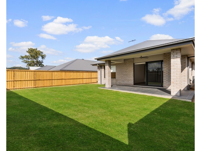73 Brockman Drive, Upper Kedron QLD 4055