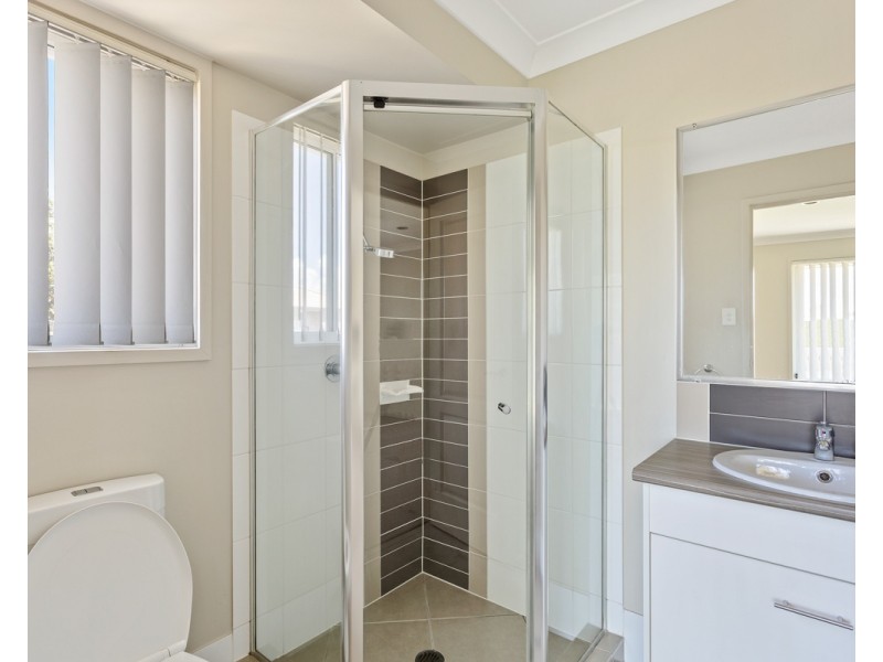 14 Bangalow Street, Morayfield QLD 4506