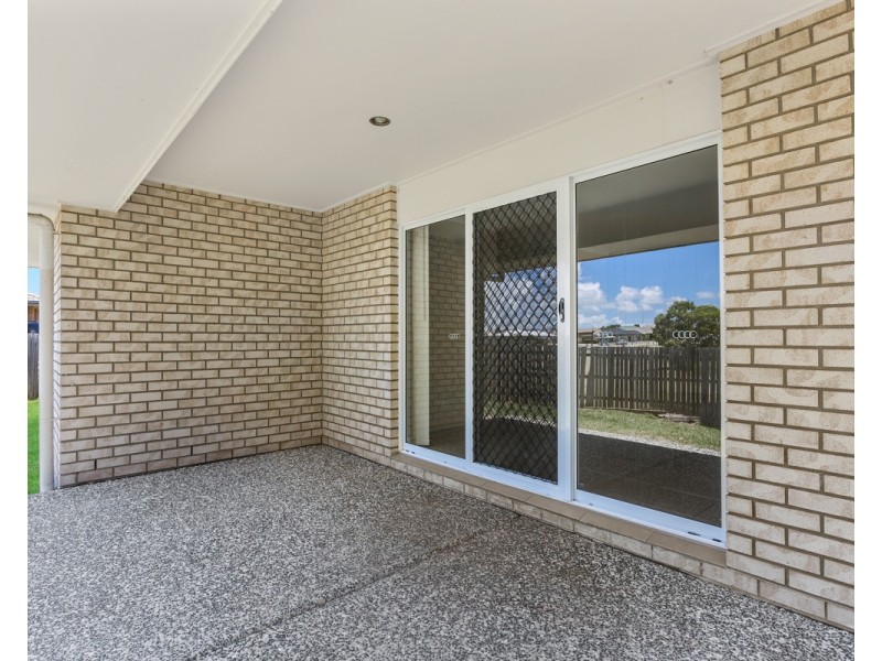 14 Bangalow Street, Morayfield QLD 4506