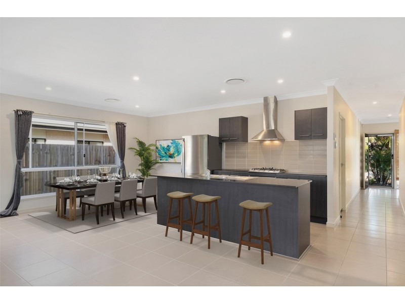 9 Cooloola Crescent, North Lakes QLD 4509