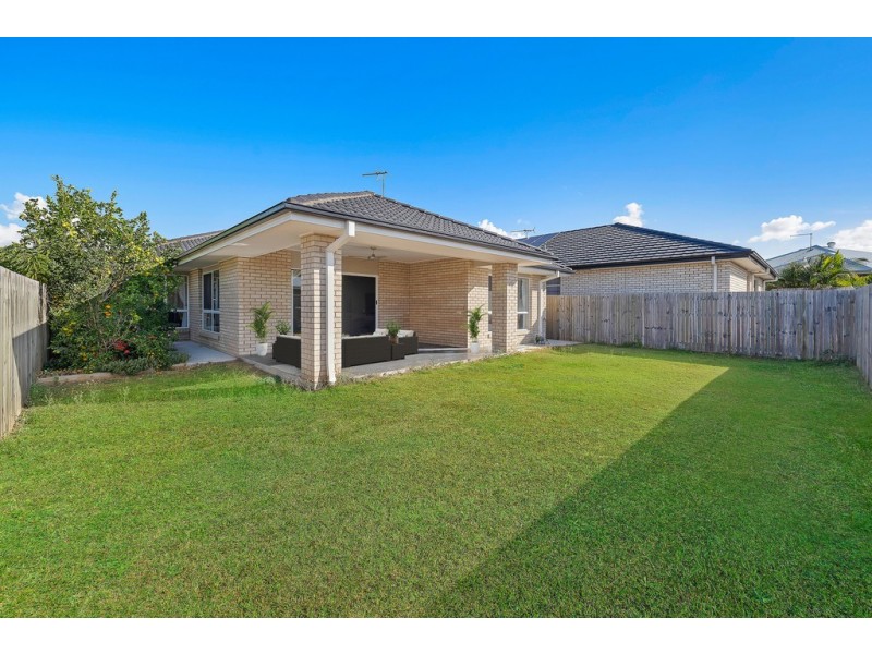 9 Cooloola Crescent, North Lakes QLD 4509