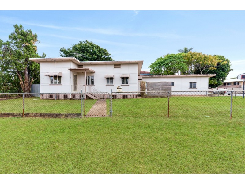 21 The Crescent, Kallangur QLD 4503