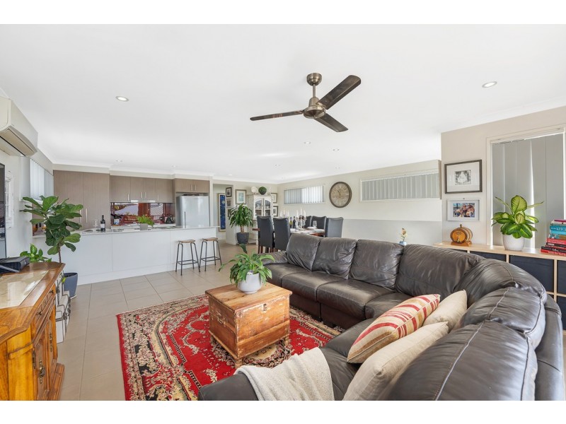 9 Troon Street, North Lakes QLD 4509