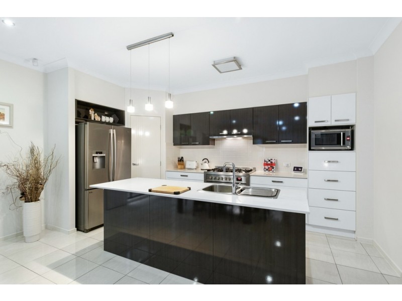 45 Dickson Crescent, North Lakes QLD 4509