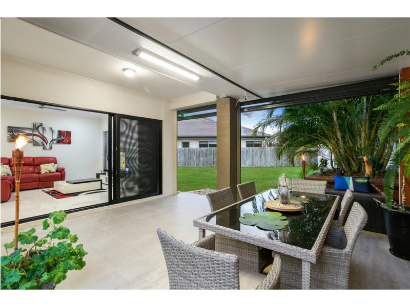 45 Dickson Crescent, North Lakes QLD 4509