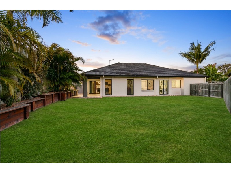 45 Dickson Crescent, North Lakes QLD 4509