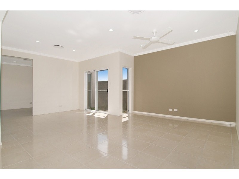 43 Dusky Street, North Lakes QLD 4509