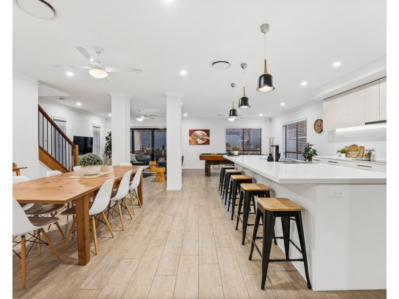 21 Kennedy Court, North Lakes QLD 4509