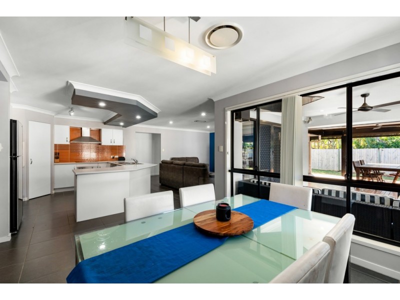 43 Lookout Place, Narangba QLD 4504