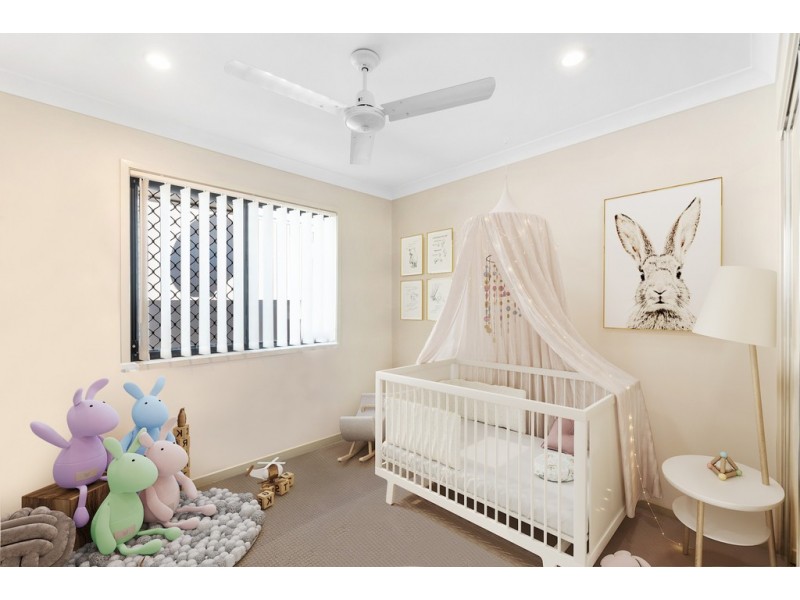 51 Dickson Crescent, North Lakes QLD 4509