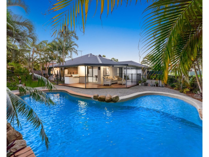 18 Sandpiper Avenue, North Lakes QLD 4509