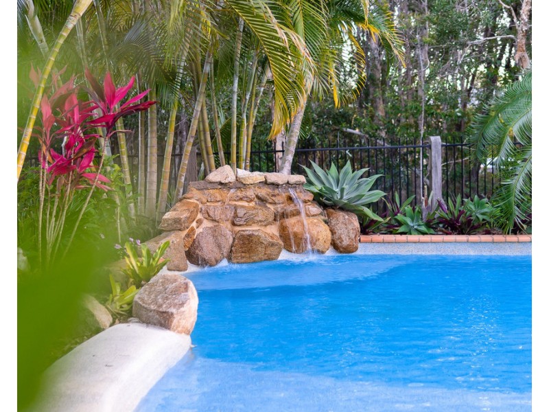 18 Sandpiper Avenue, North Lakes QLD 4509