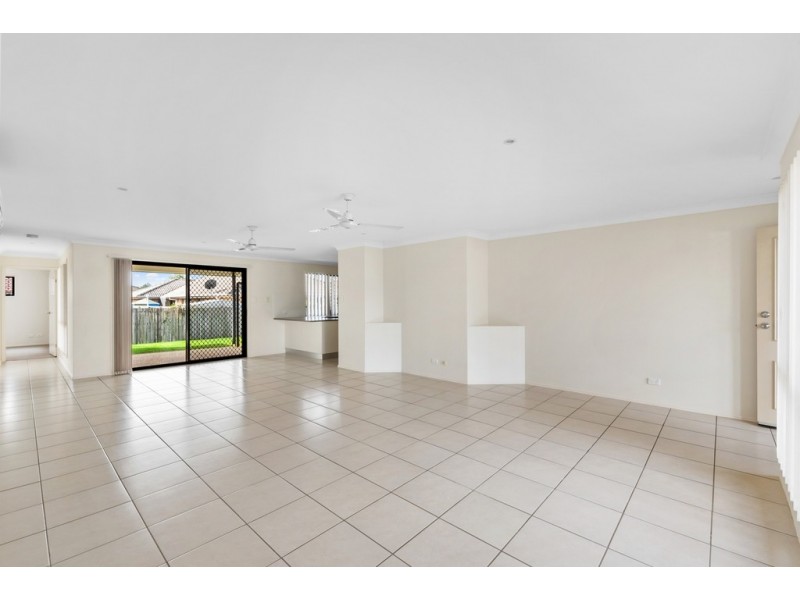21 Fenton Court, Caboolture QLD 4510