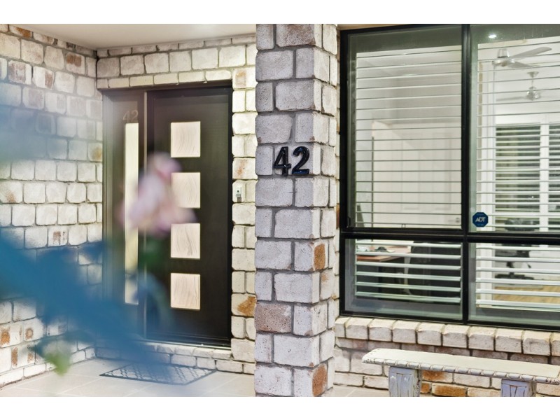 42 Lacebark Street, North Lakes QLD 4509