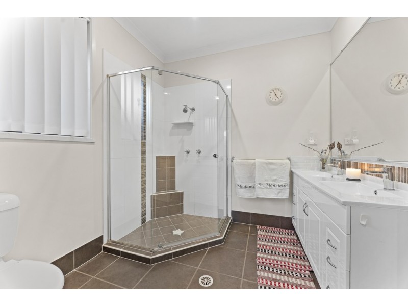 42 Lacebark Street, North Lakes QLD 4509