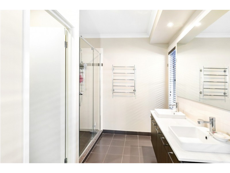 37 Wallarah Parade, North Lakes QLD 4509