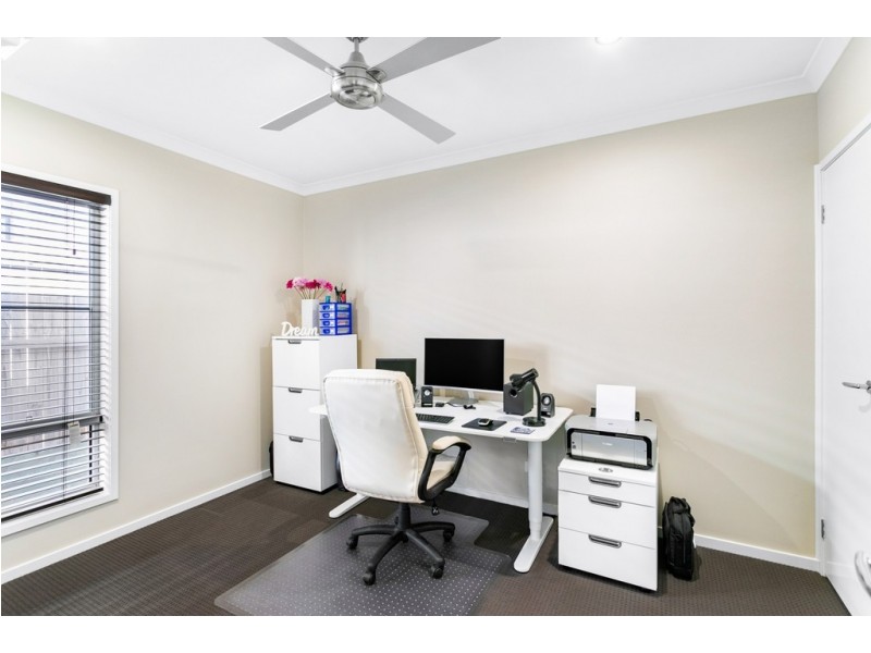 37 Wallarah Parade, North Lakes QLD 4509