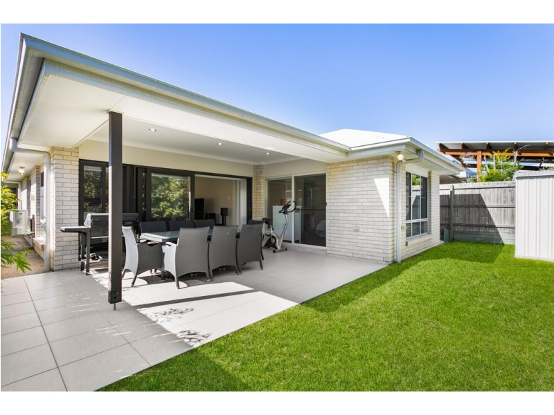 37 Wallarah Parade, North Lakes QLD 4509