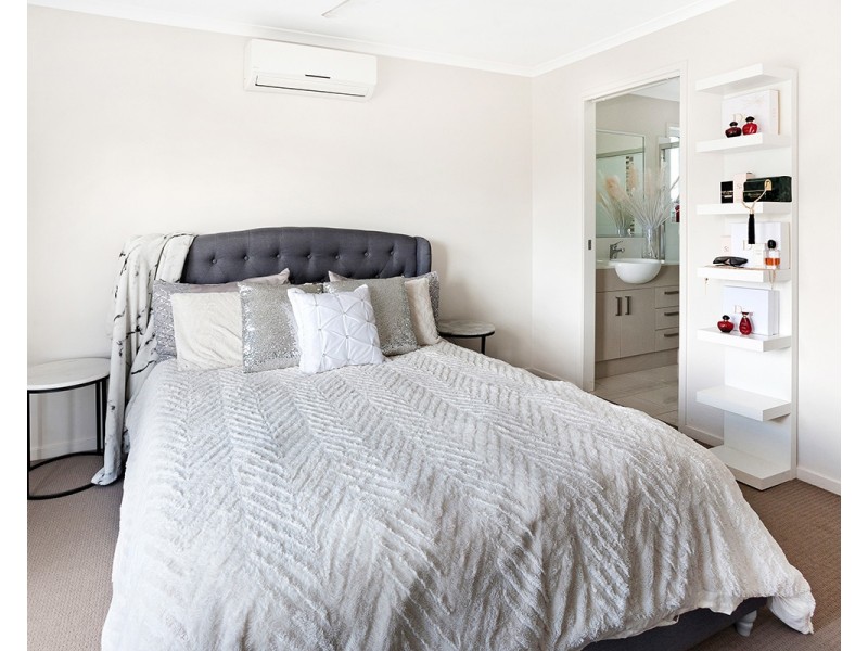 10 Capuchin Close, Dakabin QLD 4503