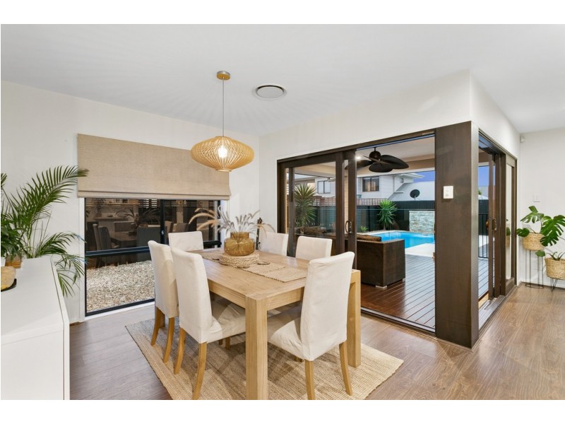 8 Hinton Crescent, Mango Hill QLD 4509