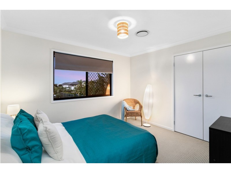 8 Hinton Crescent, Mango Hill QLD 4509