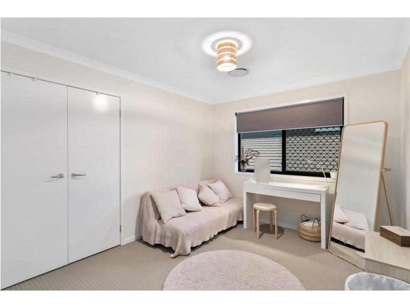 8 Hinton Crescent, Mango Hill QLD 4509