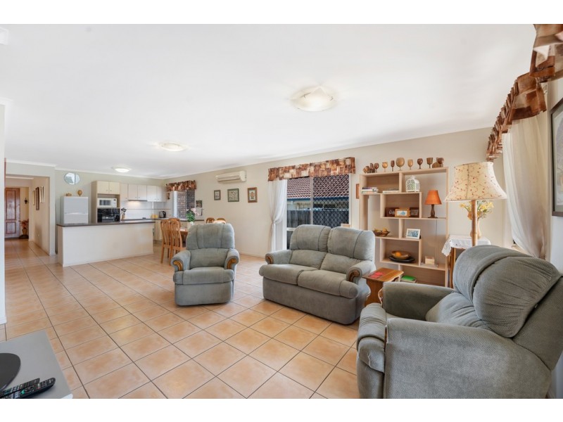 14 Gilbert Street, North Lakes QLD 4509