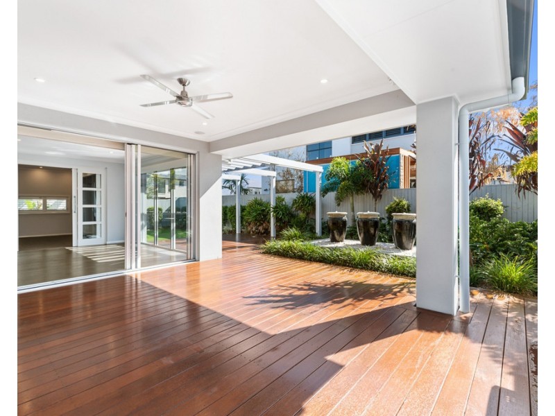 36 Spinnaker Boulevard, Newport QLD 4020