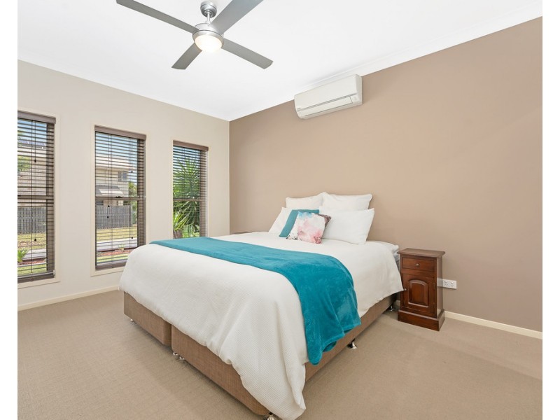 27 Morgan Street, North Lakes QLD 4509