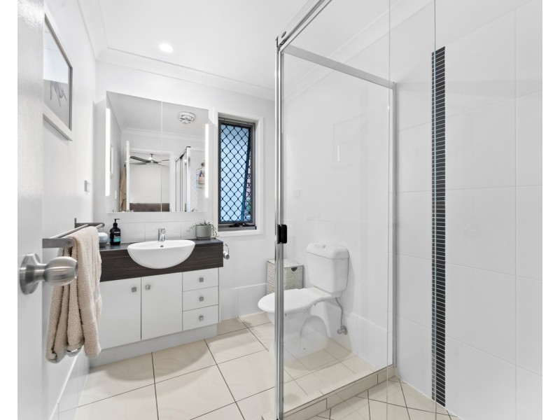 5 Argus Place, Kallangur QLD 4503