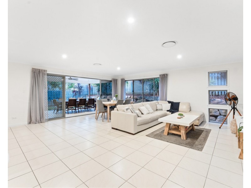 5 Argus Place, Kallangur QLD 4503