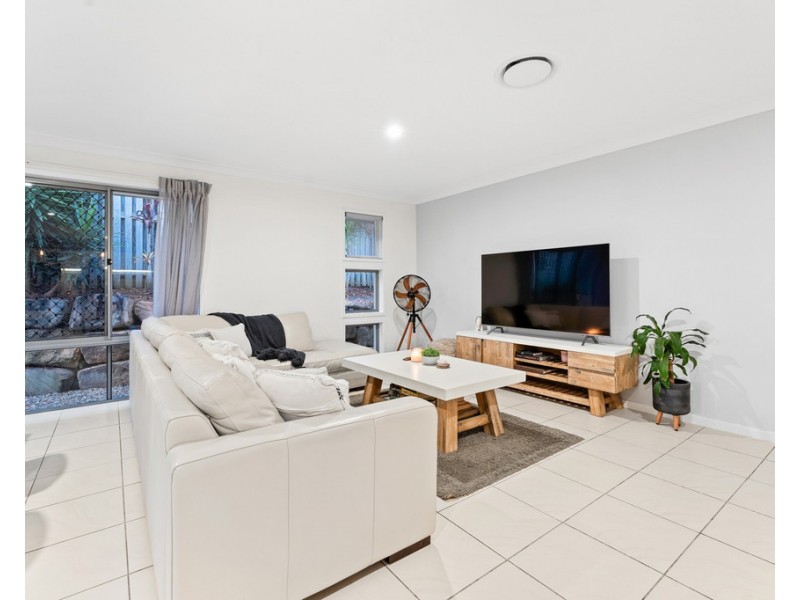 5 Argus Place, Kallangur QLD 4503